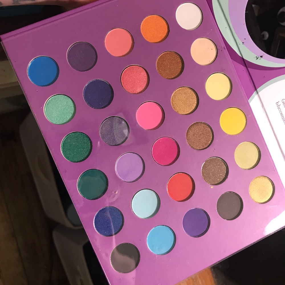 bh Cosmetics “That’s so ‘60s” palette